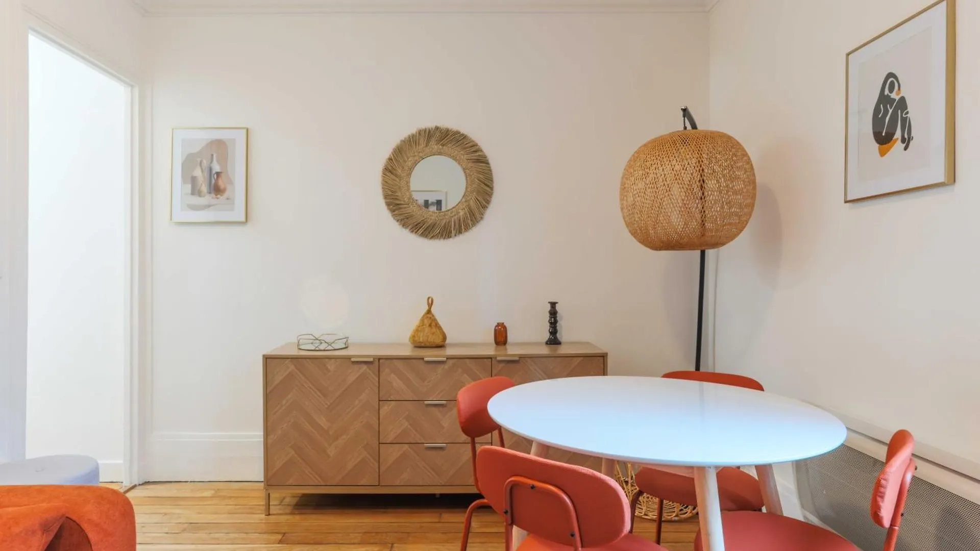 Apartment Cozy Parisian Retreat In The Heart Of The City Paris